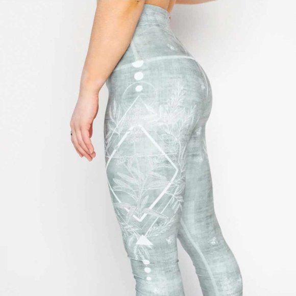 Yoga Democracy -Pure Sage Printed Yoga Leggings- S - Picture 4 of 15